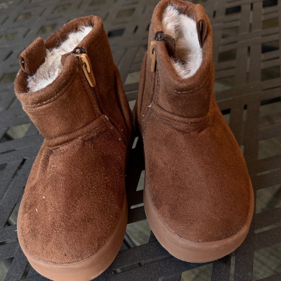 Zara kids boots - Picture 1 of 2